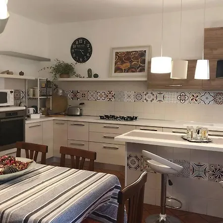 Rosymarty Apartment-vicino Firenze Lägenhet