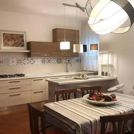 Rosymarty Apartment-vicino Firenze *
